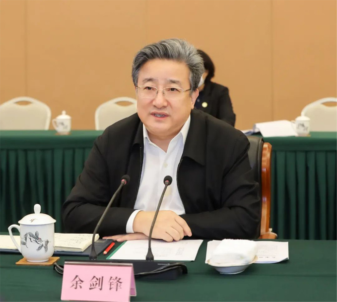强强联合 共赢发展 中核集团与国铁集团签署战略合作协议